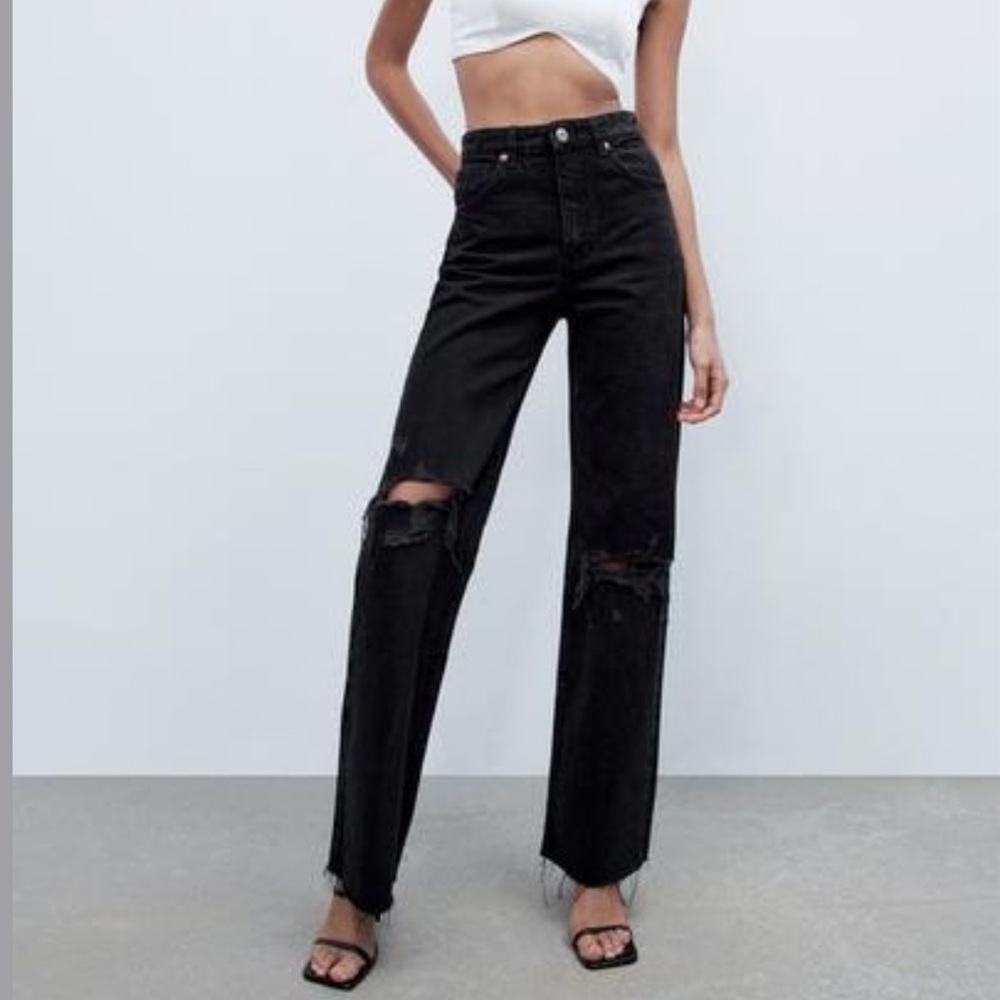 Zara Ripped Wide Leg Jeans Raw Hem in Black in 28
